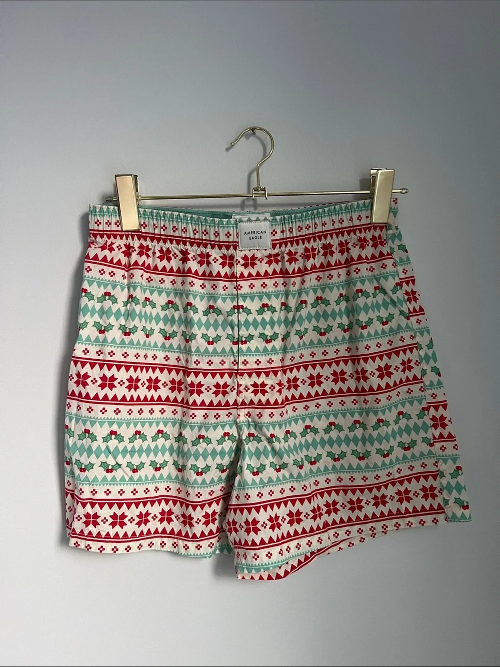 American Eagle Outfitters Red & Teal Patterned Men’s Flat Front Shorts